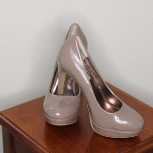 Steve Madden shoes tan heels size 8 new